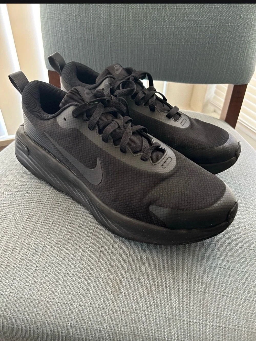 Nike Black Matte Swoosh Running Shoes